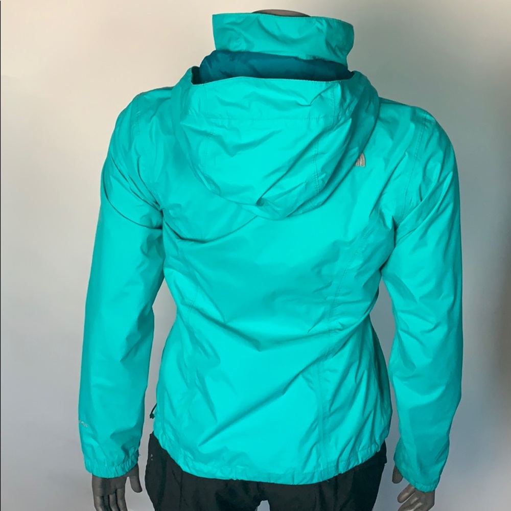 The North Face women’s windbreaker/rain jacket